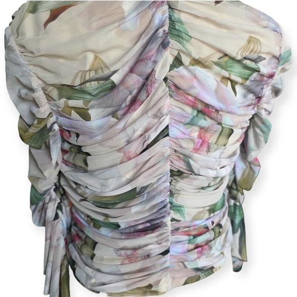 NWT Express Body Contour Floral Top, Size XL - Picture 9 of 13